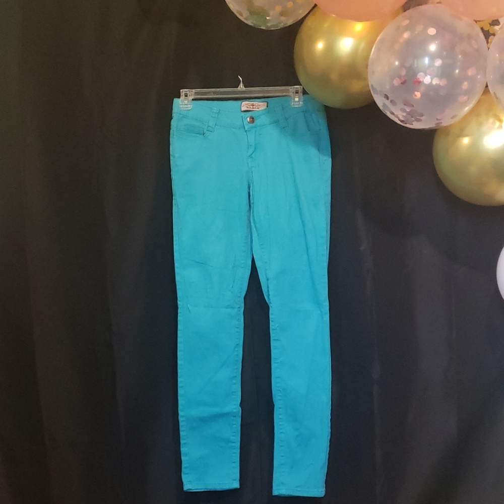 A size 7 Aqua skinny jean by Iris Jeans